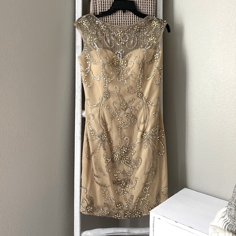 Mac Duggal size 8 Beaded cocktail dress